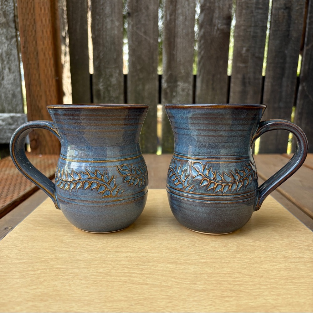 Handmade Signed Ceramic Textured Vine 16 oz Mug Set Of 2 In Blue/Brown